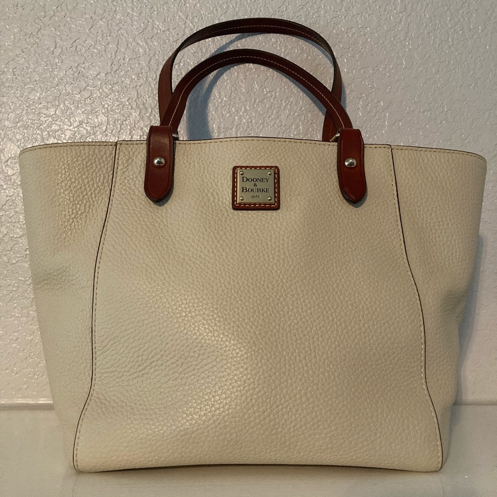 Dooney & Bourke purse